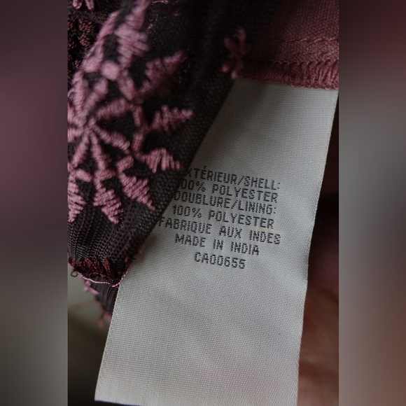 RW&CO. Y2k Sexy Lace Deep Plum V-Neck Midi Dress - Picture 9 of 13